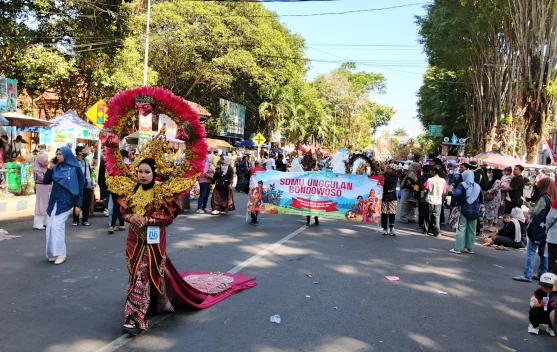 Pawai Budaya Hari Jadi ke-207 Bondowoso Angkat Harmoni Budaya dan Geopark