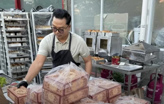 Mantan Chef Hotel Jualan Roti Subuh di Klaten Laris Manis