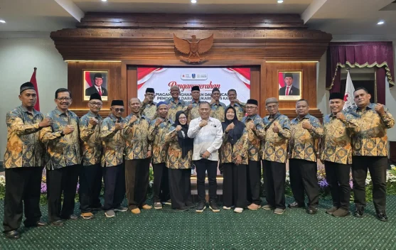 Puluhan Pendonor Darah Jember Terima Penghargaan Donor 75 Kali