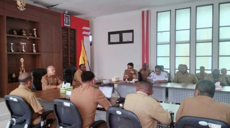 Bupati Kaimana Tekankan Profesionalisme OPD sebelum Penyerahan DPA 2026