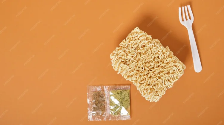 Bahaya Mengintai Kita saat kelebihan Konsumsi Makanan Instan