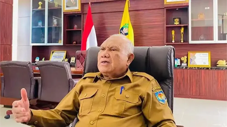 Bupati Kaimana Tekankan Pentingnya Budaya Hidup Bersih Masyarakat