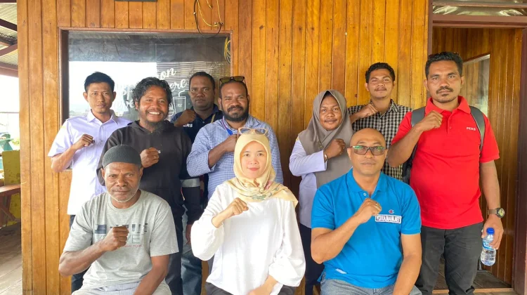 Bawaslu dan PWI Kaimana Perkuat Sinergi Demokrasi