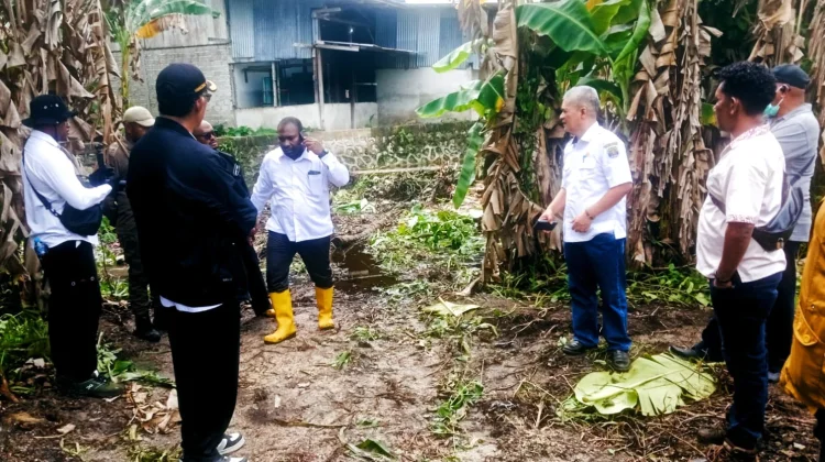 Wabup Kaimana Gerak Cepat Atasi Genangan Banjir