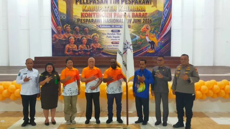 Kontingen Pesparawi Kaimana Resmi Dilepas Bupati Hasan Achmad