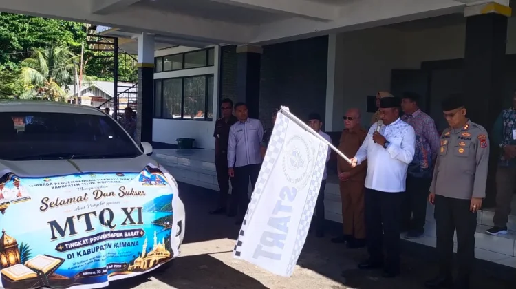 Wakil Gubernur Papua Barat Lepas Pawai Ta'aruf MTQ XI Tingkat Provinsi Papua Barat