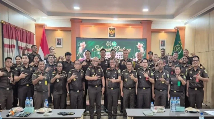 Kajati Papua Barat Evaluasi Kinerja dan Perkuat Sinergi di Kejari Kaimana