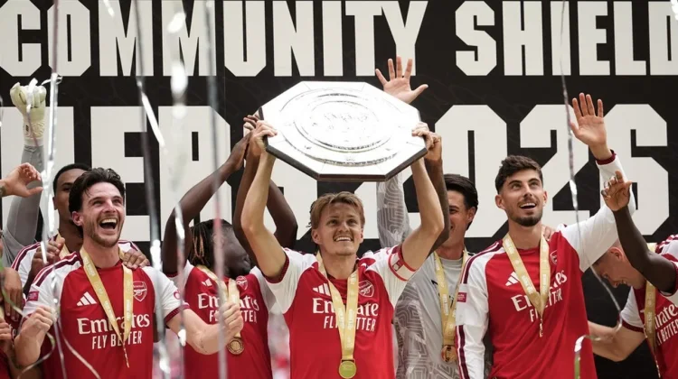 Arsenal Hancurkan Manchester City 3-0 dan Juara Community Shield
