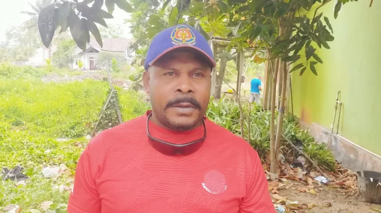 Pembakaran Sampah Picu Kebakaran, Damkar Kaimana Kerahkan 15 Personel
