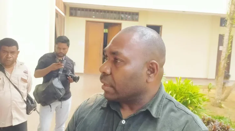 Wabup Kaimana Tegaskan Pendamping SAMISAKA yang Mabuk Bisa Dipecat
