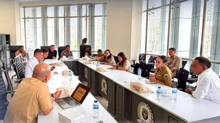 Komisi C DPRK Kaimana Bahas Pengadaan Tanah Bersama Kantor Pertanahan
