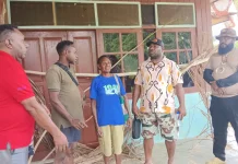 Negosiasi Wabup Kaimana, Palang Distrik Yamor Akhirnya Dibuka