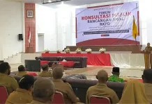 Bupati Hasan Achmad Tegaskan Pembangunan Kaimana Berbasis Data Akurat