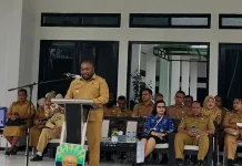 Wabup Kaimana Tekankan Profesionalisme dan Disiplin ASN dalam Pelayanan Publik