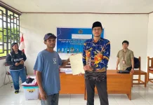125 Sertipikat Tanah PTSL Diserahkan kepada Warga Kampung Sisir