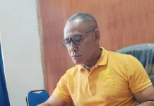 TNI-Polri Kawal Bendera Pusaka pada Upacara HUT Ke-81 RI di Kaimana