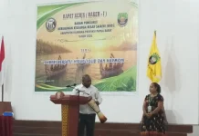 Wakil Bupati Isak Waryensi Buka Raker I KKBS Kaimana