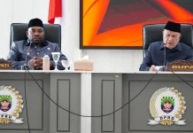 Bupati Kaimana Jawab Catatan Fraksi Otsus Soal Dana Pendidikan