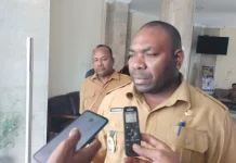Hari ini Wabup Kaimana Tinjau Kebakaran Hutan di Kampung Kensi