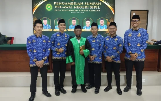 Lima ASN Pengadilan Negeri Kaimana Resmi Diambil Sumpah