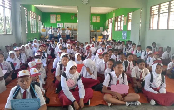 SMP Negeri 2 Kaimana Bentuk Karakter Siswa Melalui MPLS