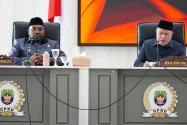 Bupati Kaimana Jawab Catatan Fraksi Otsus Soal Dana Pendidikan