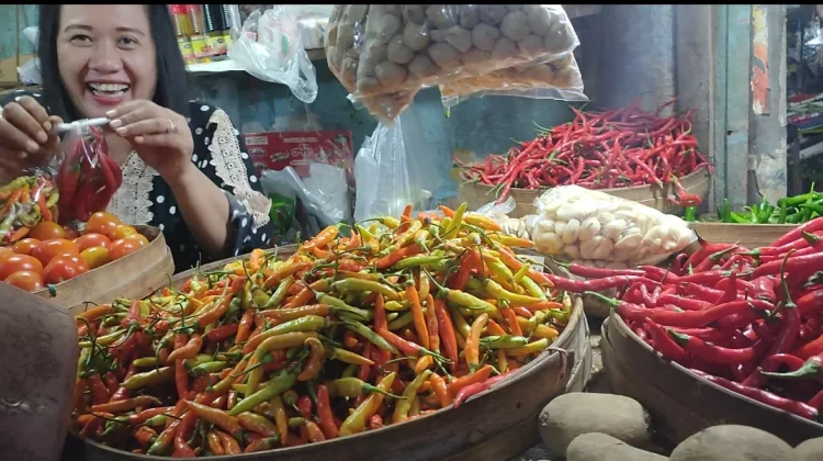 Cabai Rawit di Pasar Pamenang Pare Tembus Rp110.000