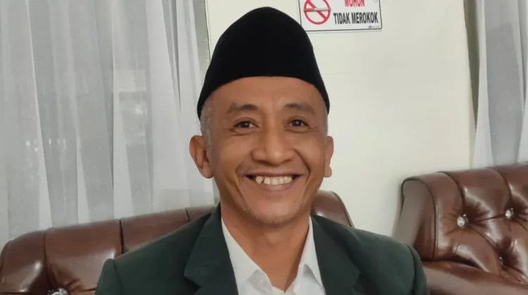 Masjid An-Nuur Pare Sediakan Takjil Selama Ramadan
