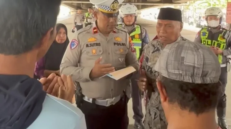 Satlantas Polres Jombang Gelar Razia Humanis di Flyover Peterongan