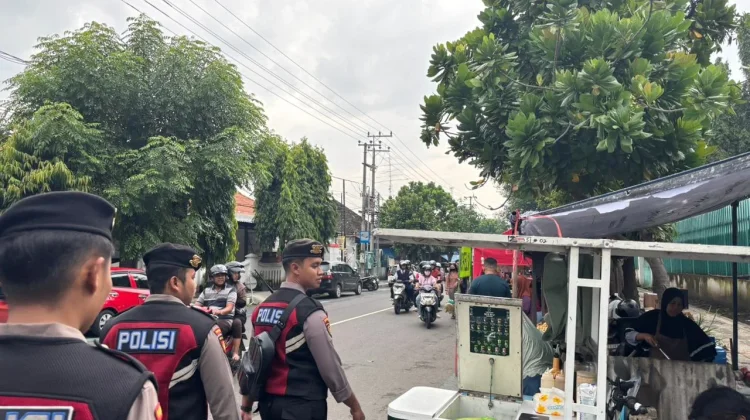 Cegah Gangguan Kamtibmas, Kepolisian Amankan Sentra Ngabuburit