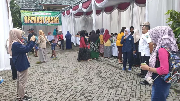 Stabilisasi Harga Pangan Disdagin Kediri Gelar Operasi Pasar
