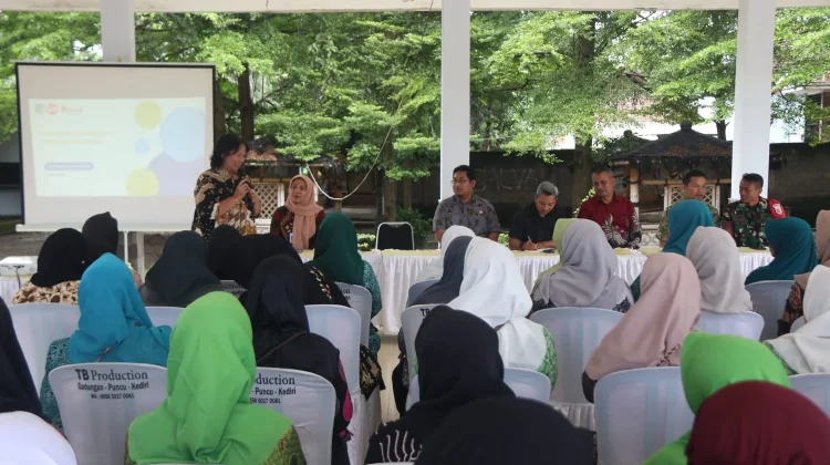 Warga Desa Gadungan Terima Edukasi Pencegahan Kekerasan dan TPPO