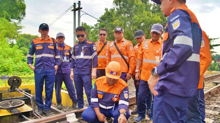 Mendekati Lebaran, KAI Cek Lintas Talun-Tulungagung