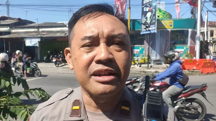 Arus Kendaraan Simpang Empat Plemahan Meningkat 15 Persen