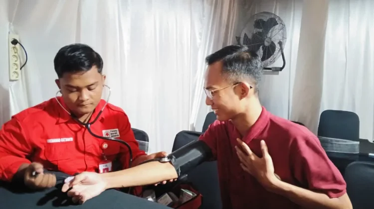 PMI Kediri Terjunkan Tim Kesehatan di Posyan Mengkreng