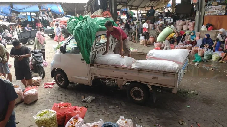 Pengiriman Lancar Harga Cabai Rawit di Kediri Turun