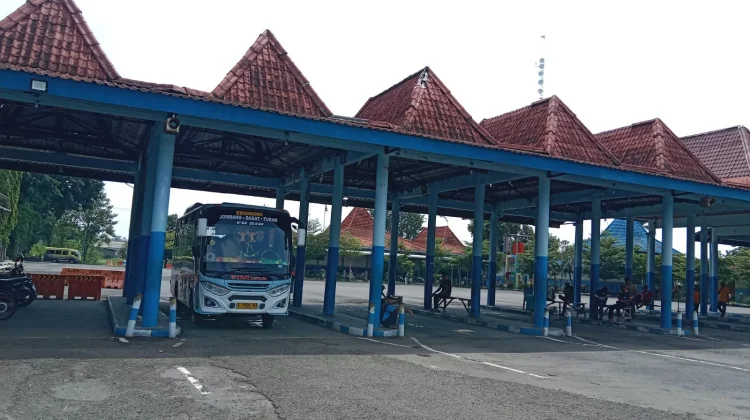 Masa Angkutan Mudik-Balik Lebaran 2026, Terminal Kepuhsari Jombang Sepi