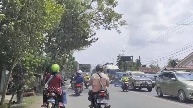 Warga Desak Solusi Kemacetan Tahunan di Jalur Arteri Jombang