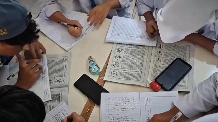 Uji Coba Pembatasan Gadget di Sekolah Segera Diberlakukan