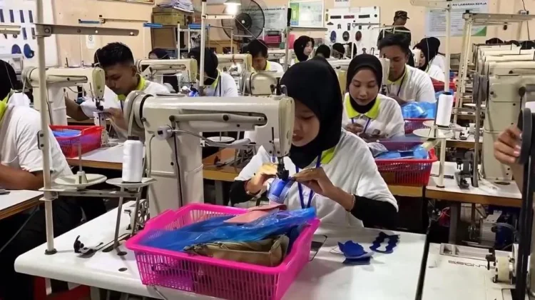 Sebanyak 77 Persen Lulusan Program Pelatihan di Jombang Terserap Dunia Kerja