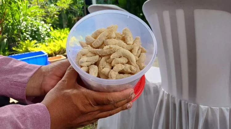 Jajanan Manis Legendaris ‘Telek Kucing’ Masih Eksis