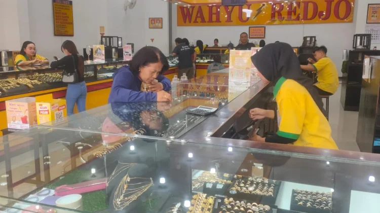 Antusias Masyarakat Kediri Berinvestrasi Emas Meningkat Pasca Lebaran