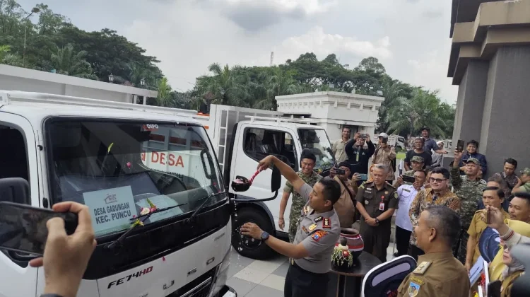 TNI Dorong Ekonomi Desa, Puluhan Truk Koperasi Disalurkan