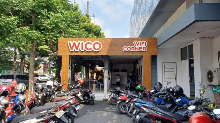 Wifi Gratis jadi Basis Baru Driver Ojol Kediri