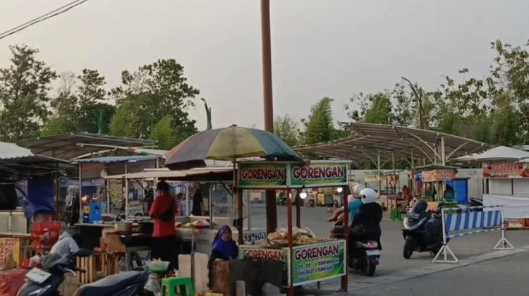 Pemkab Jombang Optimalkan Sentra Pedagang Kaki Lima