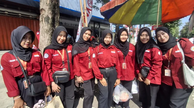 Libur Akhir Pekan, Mahasiswa di Kediri Ramaikan CFD