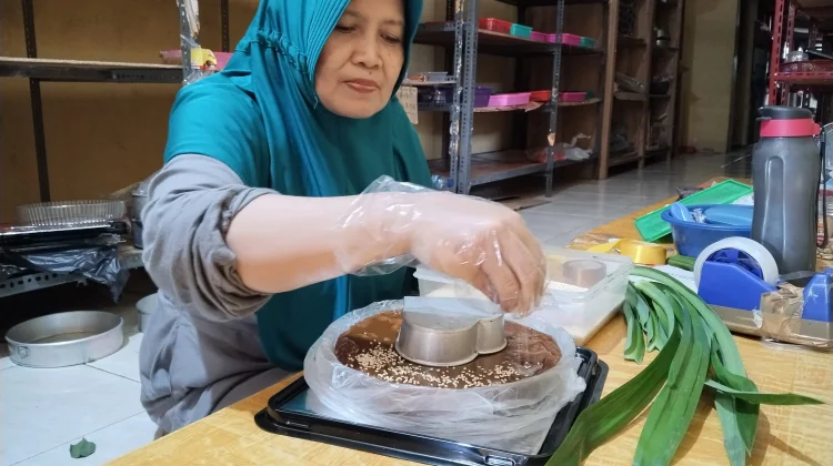 Harga Bahan Baku Naik, Pengrajin Madumongso Kediri Pilih Genjot Produksi