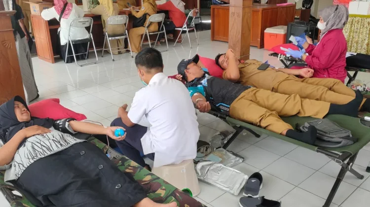 Stok Darah PMI Kabupaten Kediri 410 Kantong