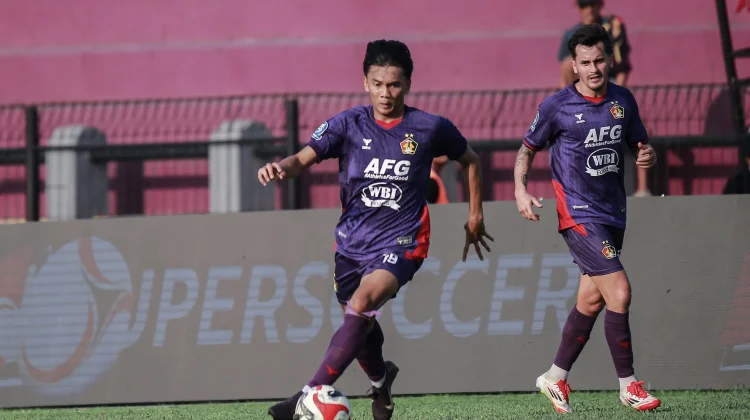 Bersinar di Tangan Marcos Reina, Bek Muda Persik Rendy Sanjaya Raih POTM