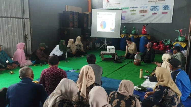 Peringati Hari Bumi, TPS3R Oro-Oro Ombo Sulap Sampah Jadi Pupuk Organik